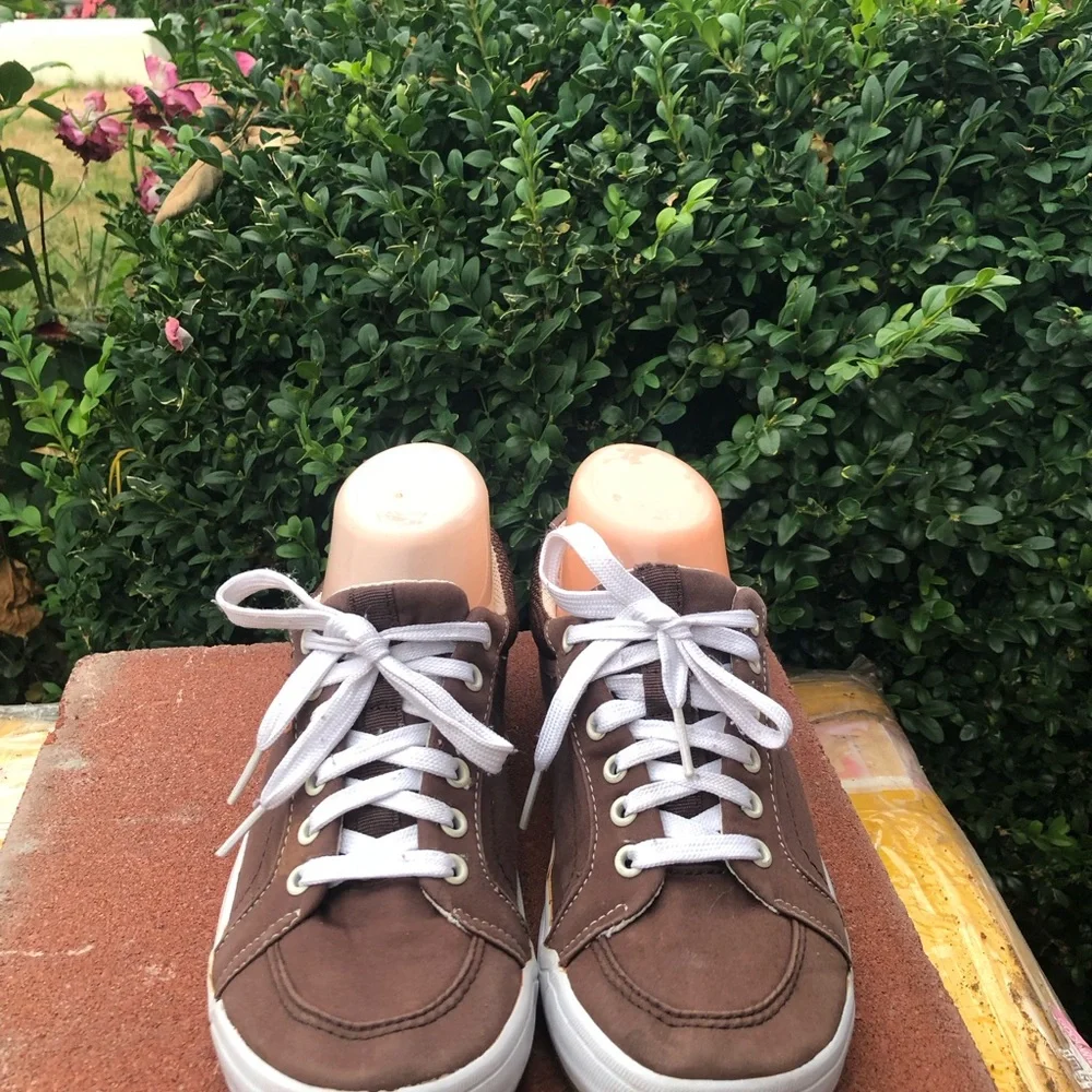 Keds Arch Support Women’s Brown Lace-Up Canvas Sneakers Size 7.5